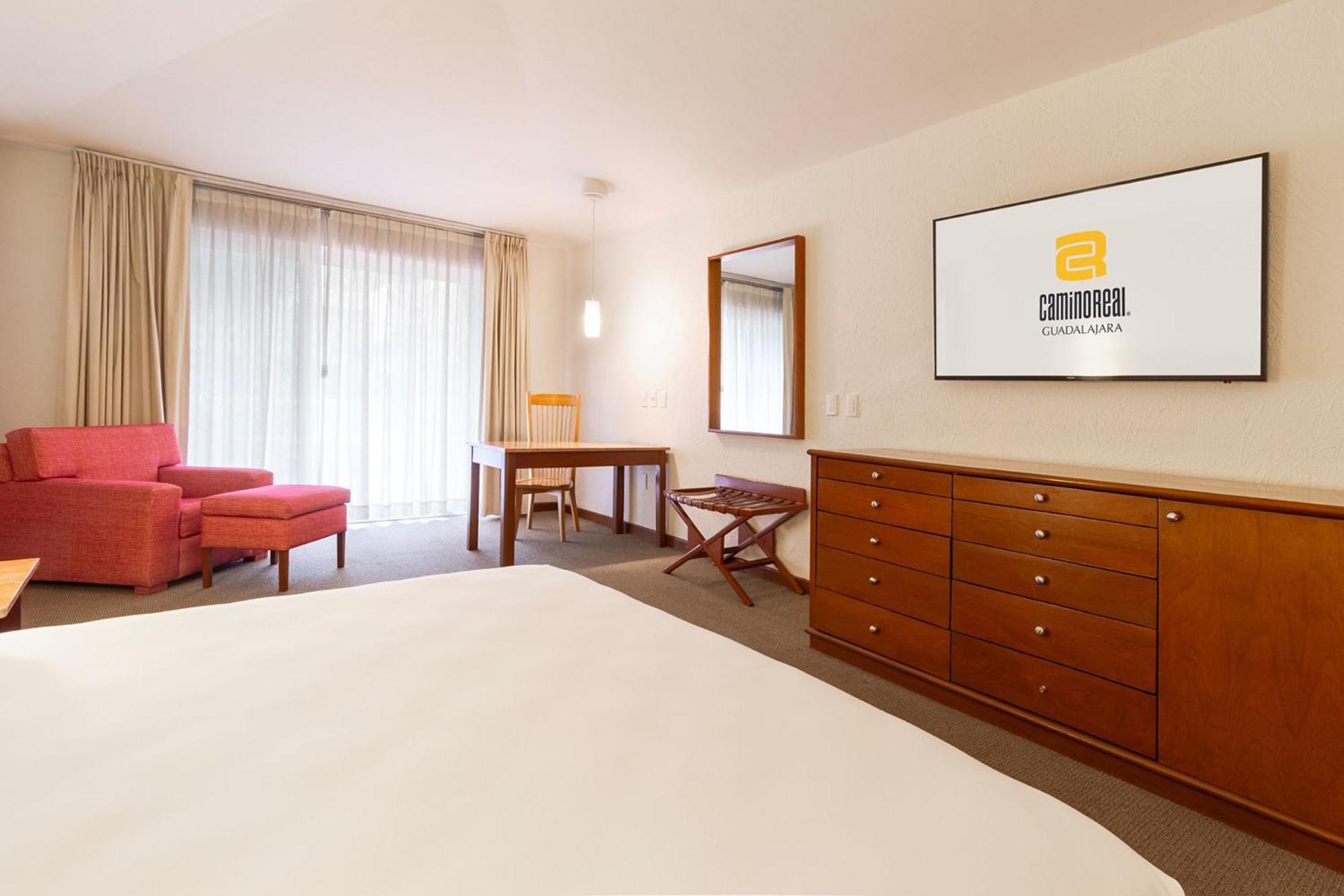 Camino Real Guadalajara Hotel Запопан Екстериор снимка A room at the hotel
